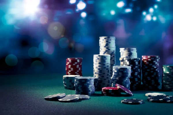 balon4d login mobile app interface showing Honor of Kings esports and live casino tables